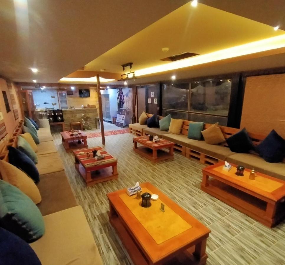 Petra Wassaif Camp Hotel Wadi Musa Buitenkant foto
