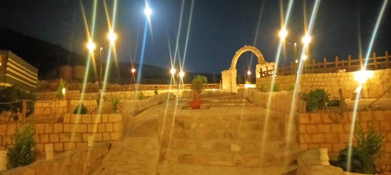 Petra Wassaif Camp Hotel Wadi Musa Buitenkant foto