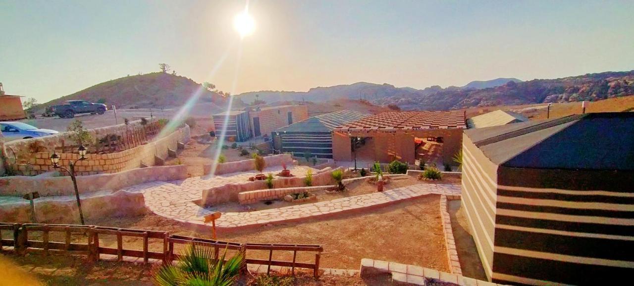 Petra Wassaif Camp Hotel Wadi Musa Buitenkant foto